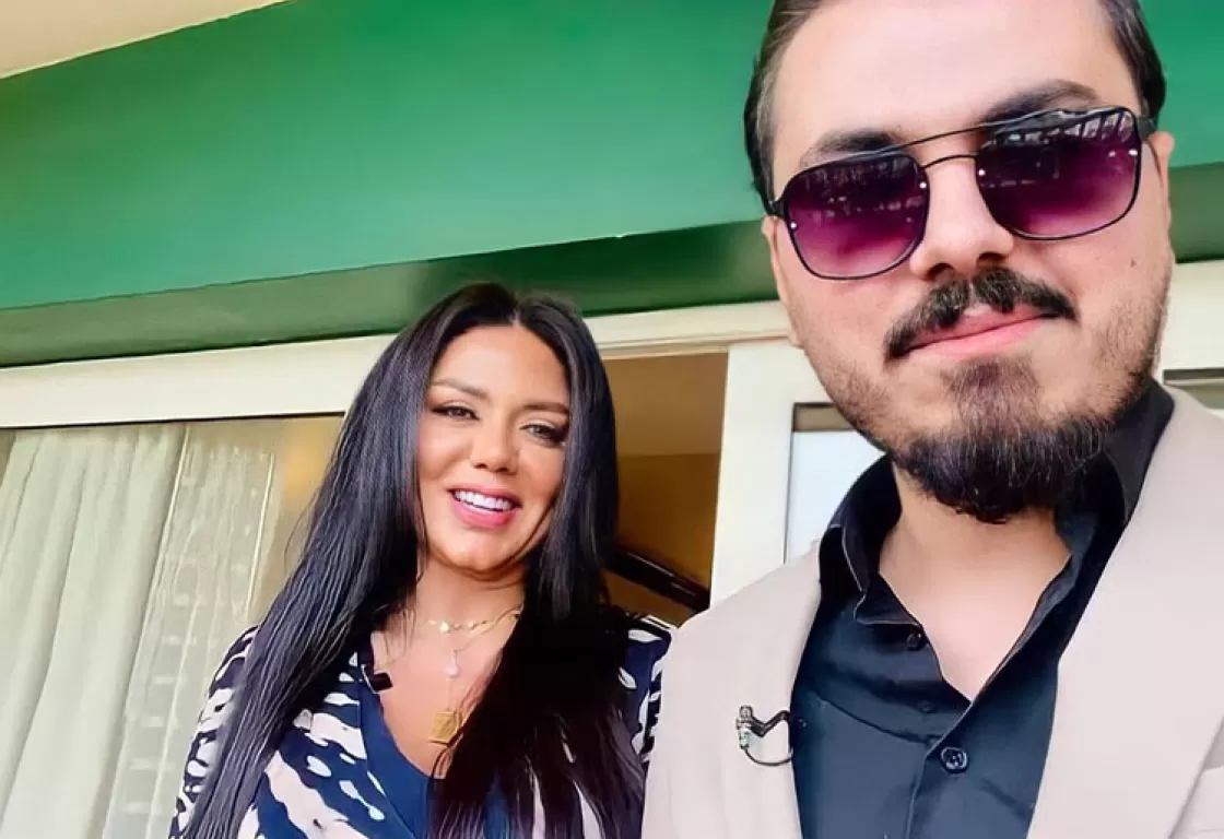 بعد أزمتهما الأخيرة .. تفاصيل الصلح بين نزار الفارس وحورية فرغلي .. ما علاقة رانيا يوسف؟! بعد أزمتهما الأخيرة .. تفاصيل الصلح بين نزار الفارس وحورية فرغلي .. ما علاقة رانيا يوسف؟!