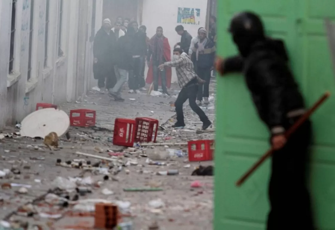 تونس: المال السياسي حاضر بقوة في احتجاجات محدودة.. من يقف وراءها؟ تونس: المال السياسي حاضر بقوة في احتجاجات محدودة.. من يقف وراءها؟