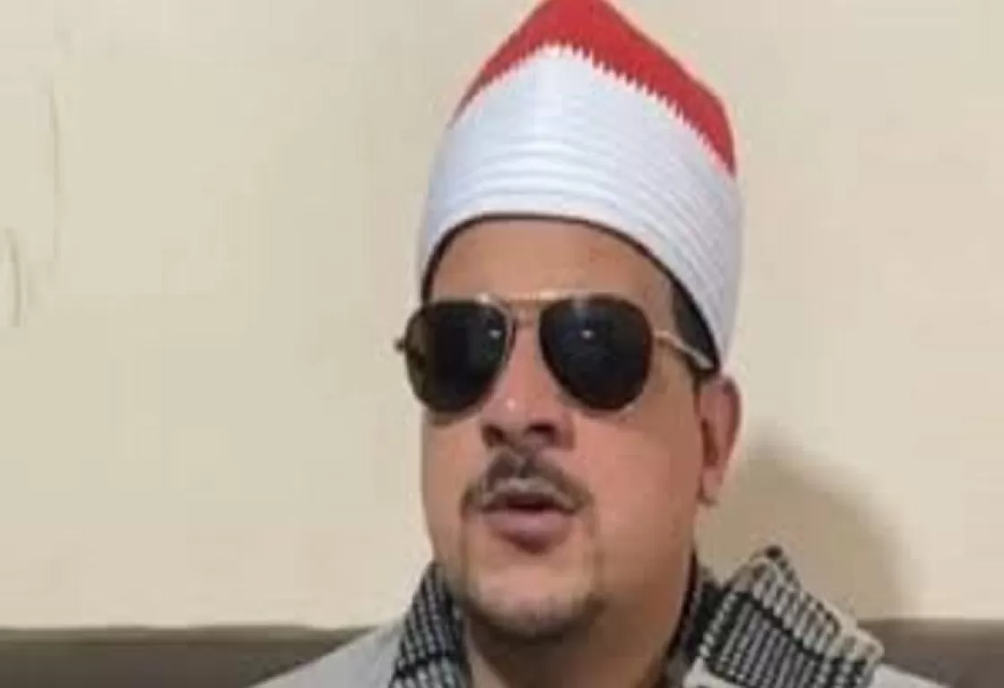 مقرئ شهير يجري وصلة رقص على أنغام أم كلثوم... ممدوح عامر يرد على منتقديه مقرئ شهير يجري وصلة رقص على أنغام أم كلثوم... ممدوح عامر يرد على منتقديه