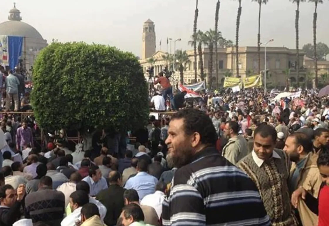 الإسلاميون وازدواجية الموقف من الحرب