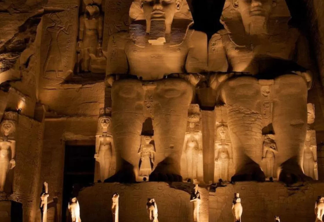 الدين في زمن الفراعنة: ظهور الإيمان والصراع على الخلود الدين في زمن الفراعنة: ظهور الإيمان والصراع على الخلود