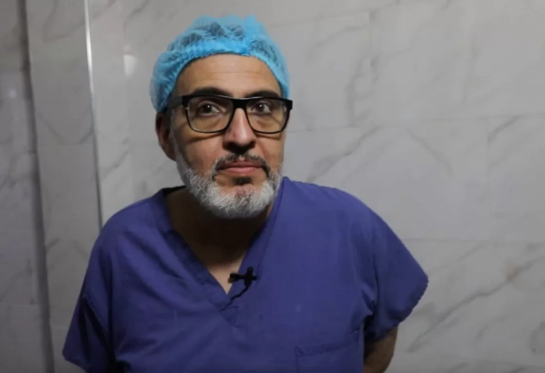 طبيب الحروب غسان أبو ستة: من (700 إلى 900) من أطفال غزة بُترت أطرافهم طبيب الحروب غسان أبو ستة: من (700 إلى 900) من أطفال غزة بُترت أطرافهم