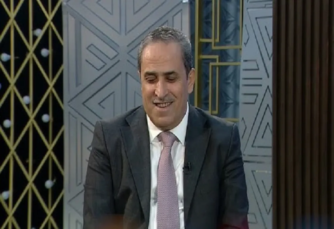 "التقية السياسية"... قيادي إصلاحي في اليمن يتبرأ من الإخوان، ويغازل الإمارات