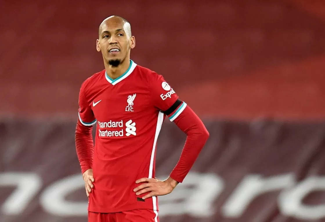 كلاب نجم ليفربول تمنعه من اللحاق بالنمور كلاب نجم ليفربول تمنعه من اللحاق بالنمور