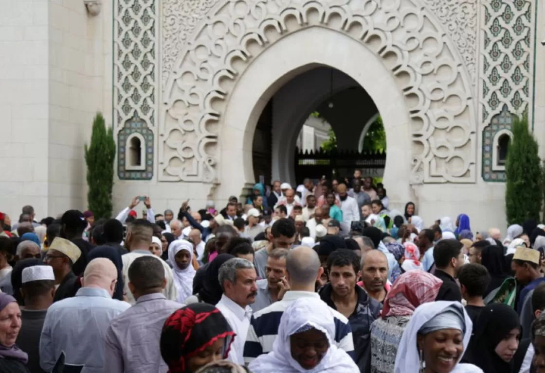 فرنسا تواصل ملاحقة دعاة الإخوان، وتقوض هيمنة الجماعة على المساجد
