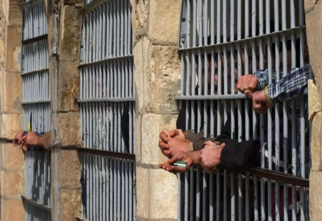 اعتقلهم الإخوان تعسفياً منذ 6 أشهر.. نزلاء سجون اليمن يخوضون معركة "الأمعاء الخاوية" اعتقلهم الإخوان تعسفياً منذ 6 أشهر.. نزلاء سجون اليمن يخوضون معركة "الأمعاء الخاوية"