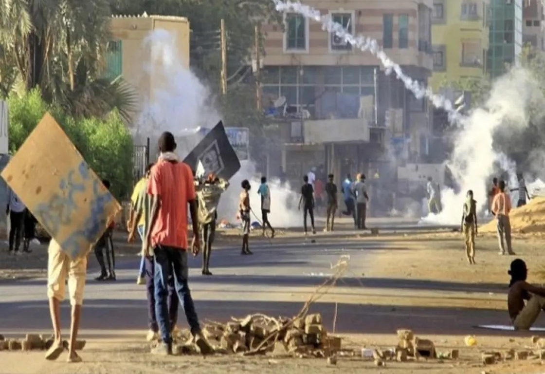 تحالفات زمن الحرب.. تمدد النفوذ الإيراني عبر الإخوان يضع السودان أمام تحديات جديدة