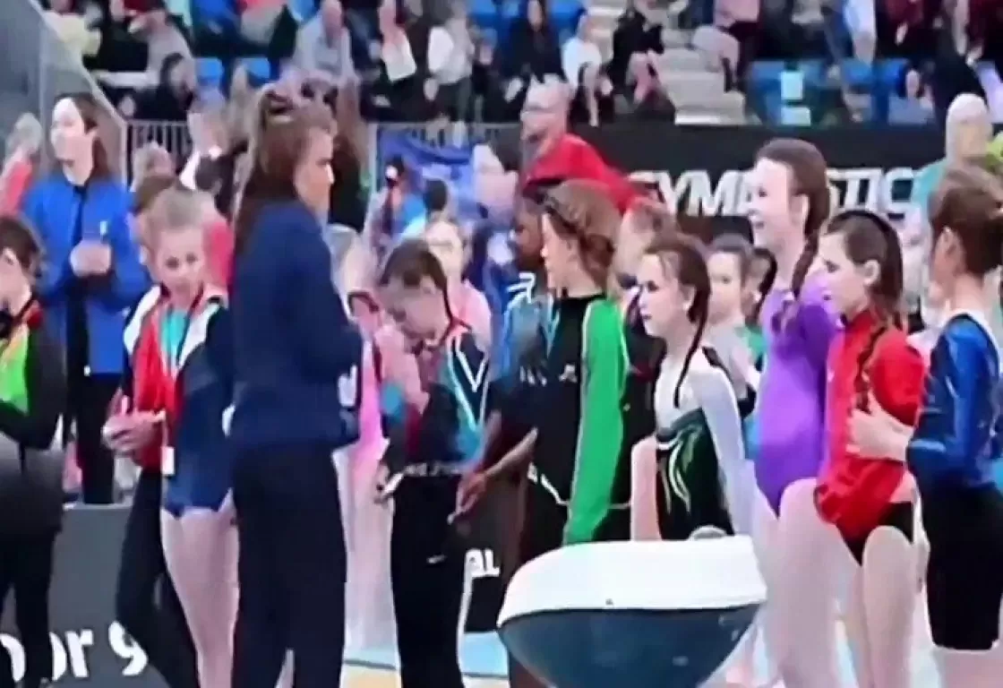 بعد أكثر من عام على حادث عنصري مؤسف.. اتحاد الجمباز الأيرلندي يعتذر لطفلة بعد أكثر من عام على حادث عنصري مؤسف.. اتحاد الجمباز الأيرلندي يعتذر لطفلة