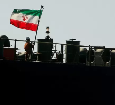إيران تعلن الحجز على ناقلة نفط أجنبية بتهمة التهريب... تفاصيل