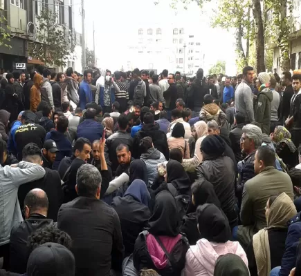 النظام الإيراني يفشل في قمع التظاهرات... ما الجديد؟