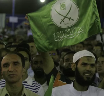 كاتب صحفي: الإخوان تنشط مثل الفيروسات في مواسم محددة لبث الفتن وتقويض الاستقرار