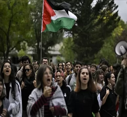 فنانون ومثقفون إسبان يوقعون عريضة تطالب بحظر السلاح لإسرائيل