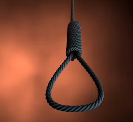 معتقلون إيرانيون يتعرضون لإعدامات وهمية... القصة كاملة