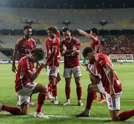 الأهلي المصري يعود من بعيد وينفرد بالقمة مستغلاً تعثر بيراميدز