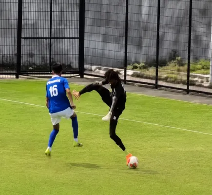 الحارس القاتل: تدخل عنيف ينهي حياة لاعب بدوري الهواة في غانا