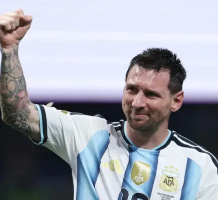 ميسي يطوي صفحة الأرجنتين وينهي مسيرته الدولية مع منتخب بلاده