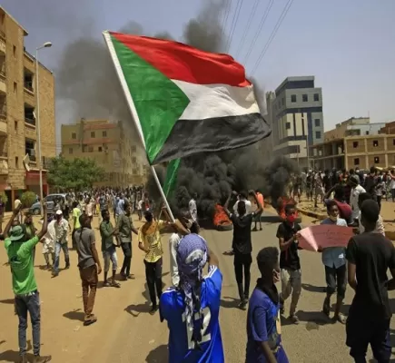صراع داخلي في السودان بين الإسلاميين والجيش