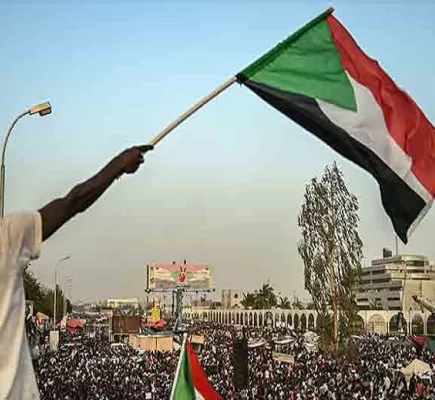 الحركة الإسلامية السودانية – بين التمكين والانقلاب على الديمقراطية وصراع العودة إلى السلطة