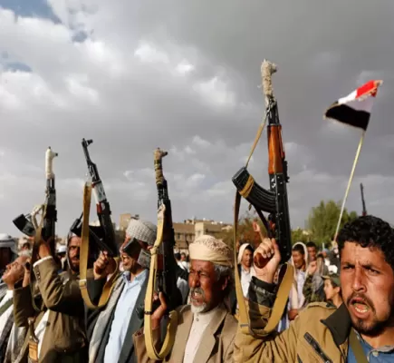 الحوثي يواصل استخدام سياسة التجويع... احتجاز شحنات الغذاء والبضائع القادمة من عدن