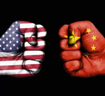 الولايات المتحدة تسقط المنطاد الصيني والثانية تُعلق