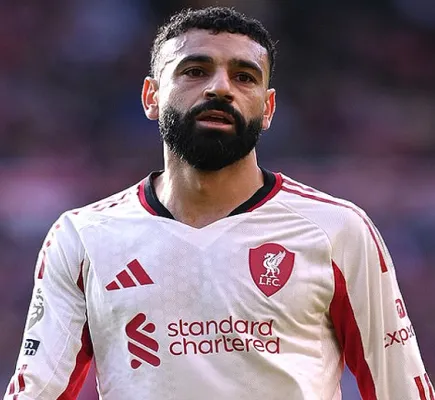المدير السابق لمنتخب إنجلترا: صلاح يتصرف كالطفل الكبير