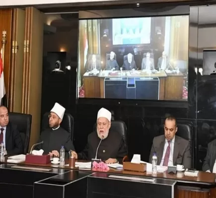 قانون تنظيم الفتوى والصراع على الشرعية الدينية