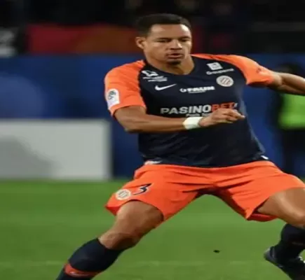 تلقى طعنة مميتة قرب القلب..العثور على لاعب مونبيلييه بين الحياة والموت