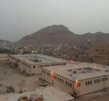 بعد هجوم إخواني.. فرار عناصر القاعدة من سجن في المكلا اليمنية