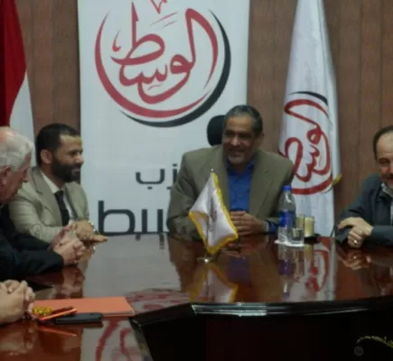 حزب الوسط المصري إذ يدور في فلك جماعات الإسلام السياسي