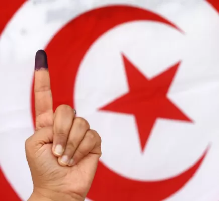 برغم معارضة النهضة... هيئة الانتخابات التونسية تنهي استعدادات إطلاق الحملة الانتخابية