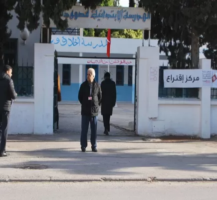 آخر مراحل إزاحة الإخوان... بدء الجولة الثانية لانتخاب برلمان تونس
