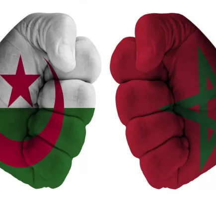 بين الجزائر والمغرب... ما أفسدته السياسة عقدته الرياضة