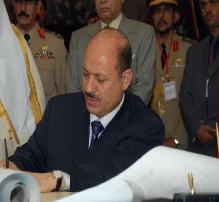 العليمي: هكذا دمر الحوثيون المؤسسات التعليمية