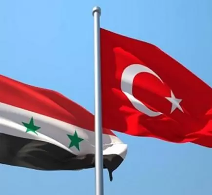 دون اعتبار المخاطر التي تنتظرهم... تركيا تُرحل سوريين وعراقيين إلى سوريا