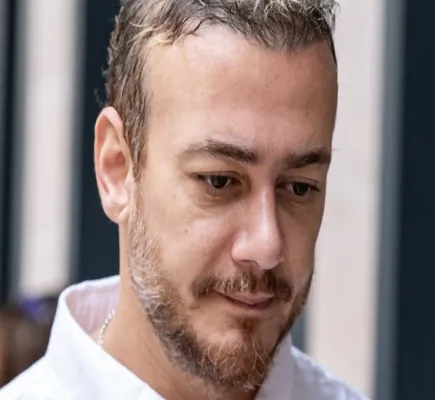السجن عشر سنوات لسعد لمجرد بتهمة الاغتصاب