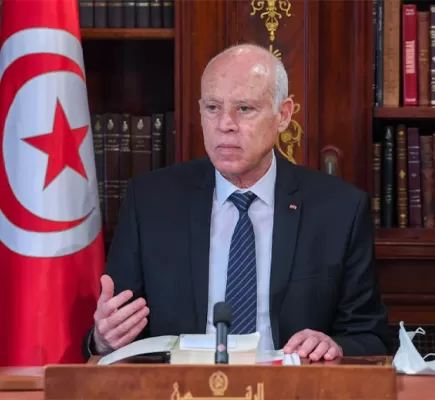 ما السيناريوهات المستقبلية المحتملة للصراع بين اتحاد الشغل والرئيس التونسي؟
