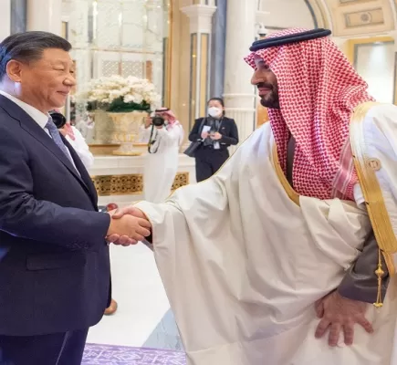 القمة الخليجية الصينية: هل تتراجع بكين عن سياستها تجاه طهران؟
