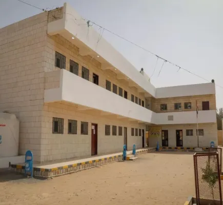 مدرسة تتحول إلى سجن... اتهامات لإخوان اليمن بتعريض أطفال للخطر