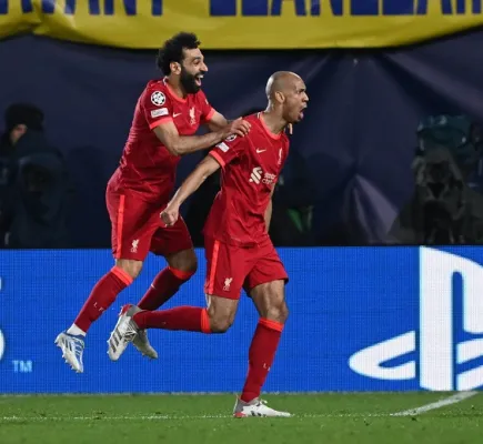 ليفربول في مأزق بعد رحيل أسطورته.. فان دايك يطالب برد فعل وفابينيو يلحق بصلاح