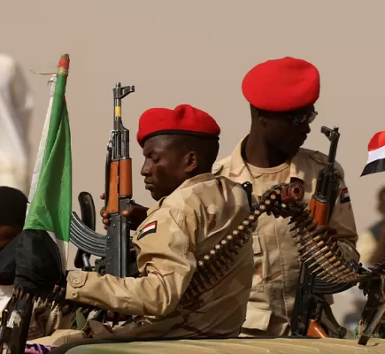 كيف دفعت سياسات الإسلاميين السودان نحو التشظي؟
