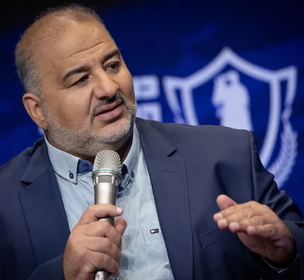 منصور عباس.. &amp;quot;صانع الملوك&amp;quot; الذي تبرأ من الإخوان يسعى للإطاحة بنتنياهو