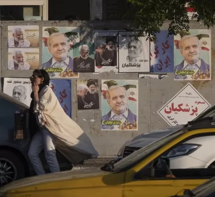 الأصوليون يتنافسون في الانتخابات الإيرانية والإصلاحيون خارج السباق