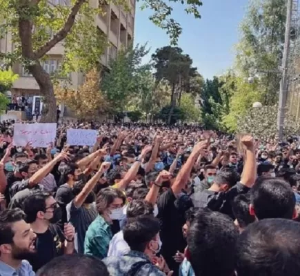 إيران: منظمة حقوقية تكشف حصيلة قتلى الاحتجاجات ... ما قصة التحرش الجنسي بالسجينات؟
