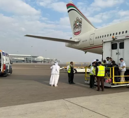 وصلت الدفعة الخامسة من أطفال غزة إلى الإمارات... ماذا قال مواطنون ومقيمون؟