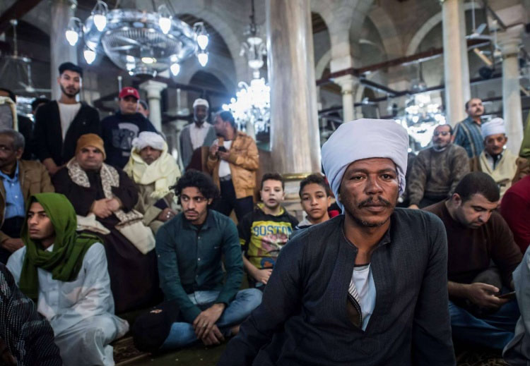 التدين الشعبي وأهازيج البحث عن الخلاص