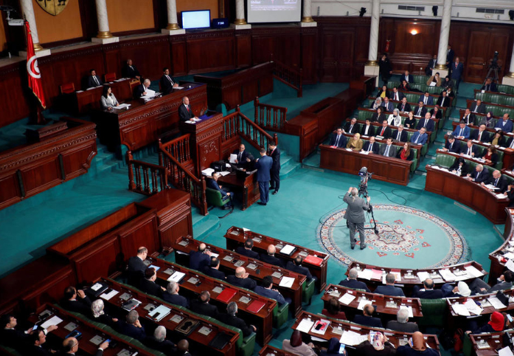 الانسداد السياسي يدفع تونس إلى السيناريو الأصعب. ما هو؟
